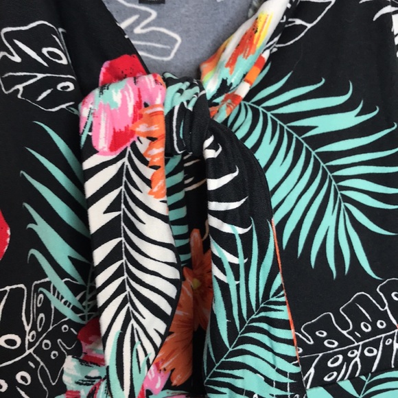 NWT Full Circle Faux Wrap Jumper 1X-3X PLUS SIZE - Picture 2 of 9